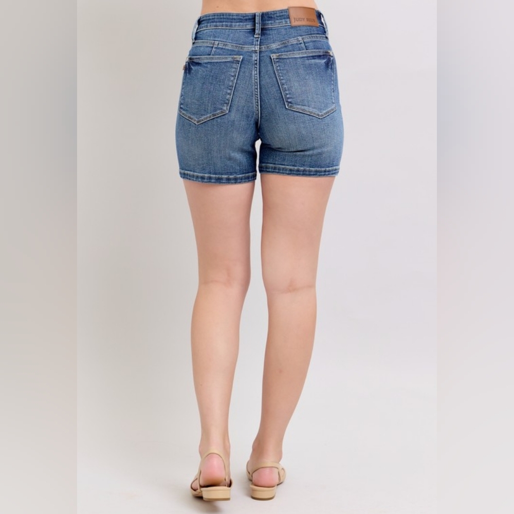 Judy Blue High Rise Waist Denim Slim Fit Classic Retro Mid-Length Jean Shorts - Picture 9 of 13
